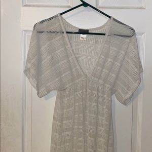 Jordan Taylor White V-Neck Crochet Beach Cover Up